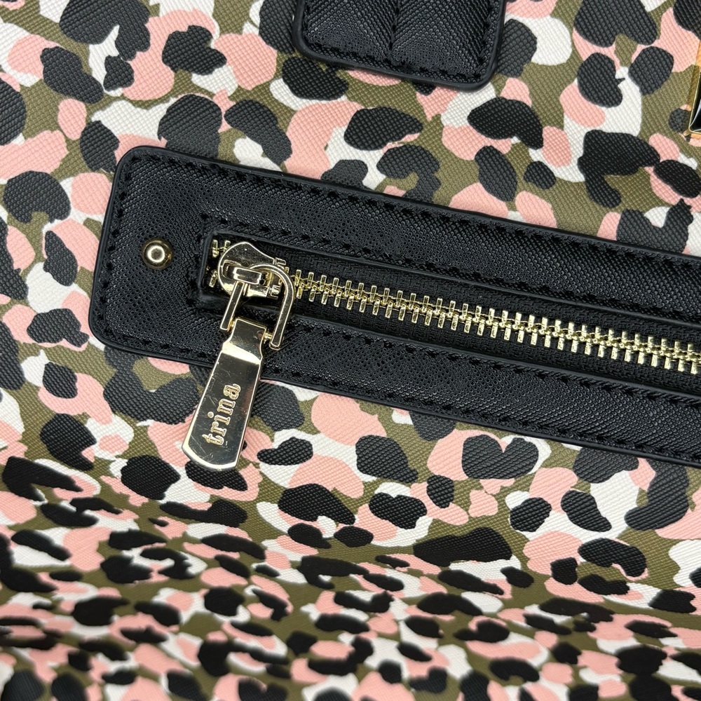 Trina Turk | Leopard Crossbody Tote, Pink Leopard NWT - Picture 5 of 15